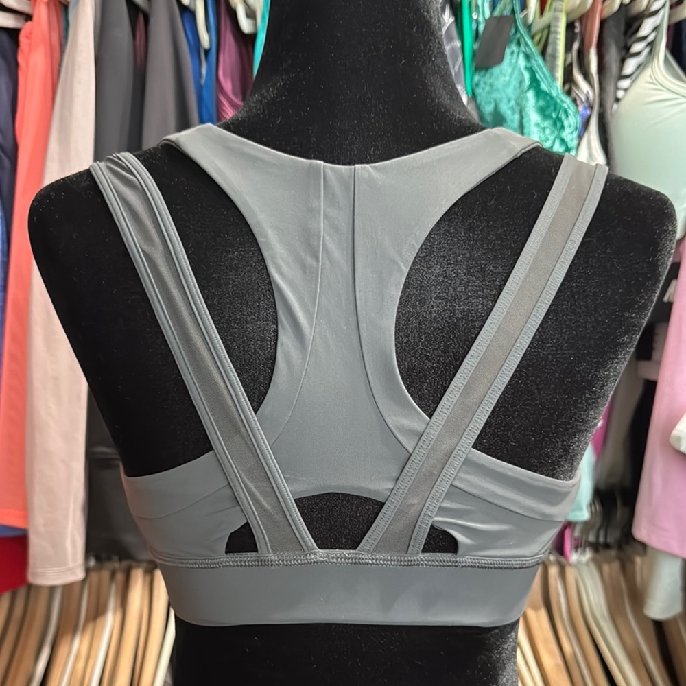 NWOT Lululemon Sports Bra - Picture 4 of 6